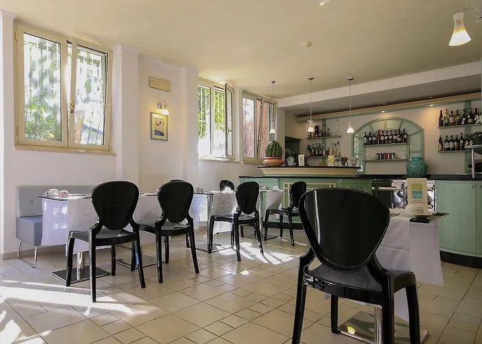 מלון Miramare 3*